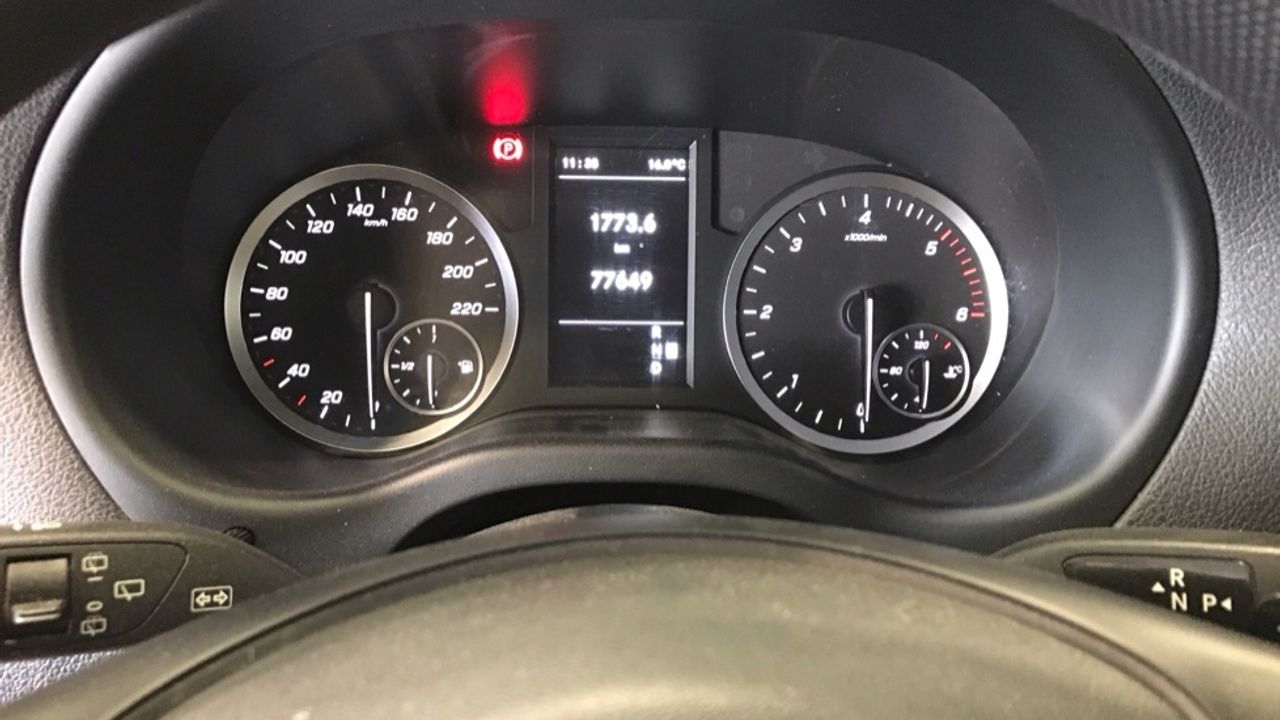 mercedes-vito-116-cdi-tourer-pro-larga-imagen-10