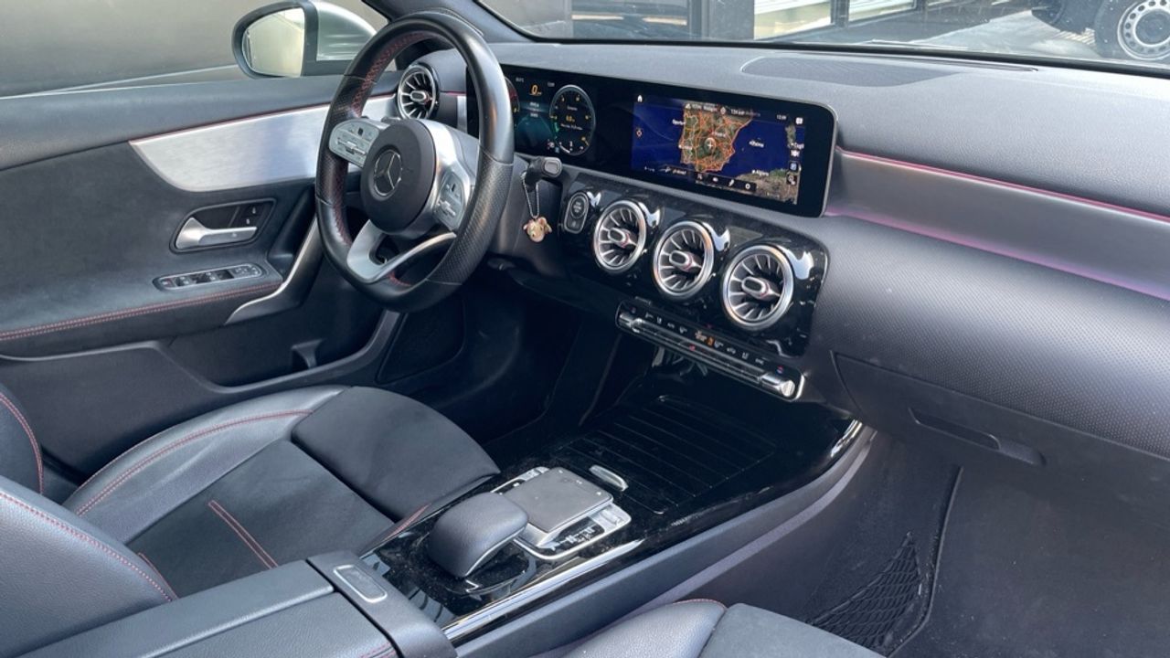 mercedes-clase-a-sedan-a-180-d-imagen-9