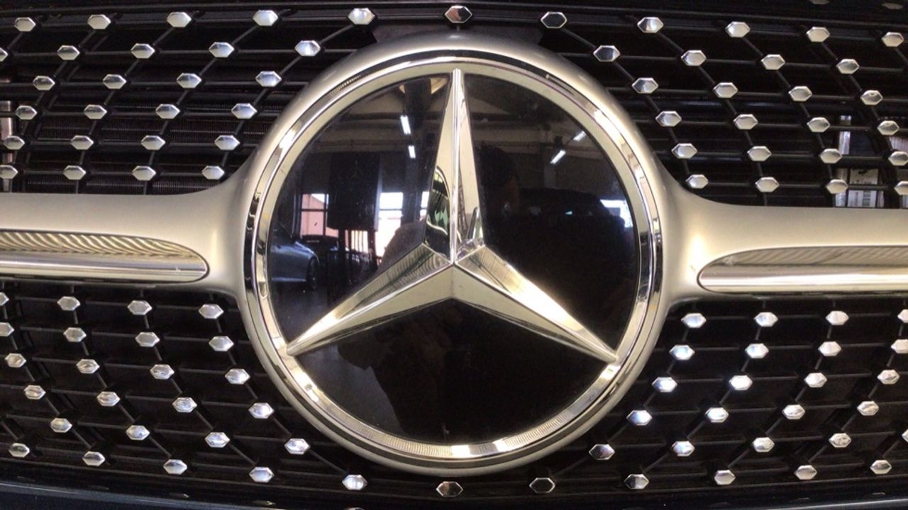 mercedes-clase-a-sedan-a-250-e-imagen-12