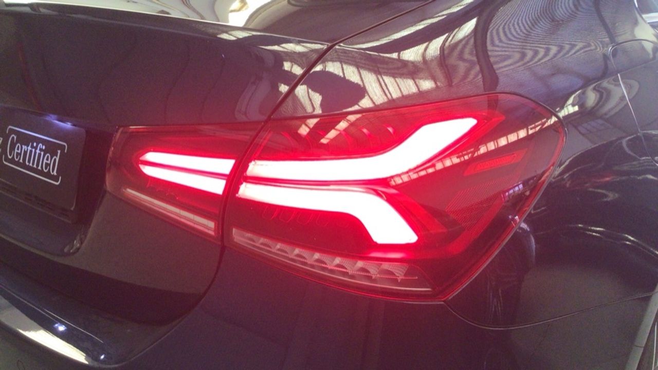 mercedes-clase-a-sedan-a-250-e-imagen-14