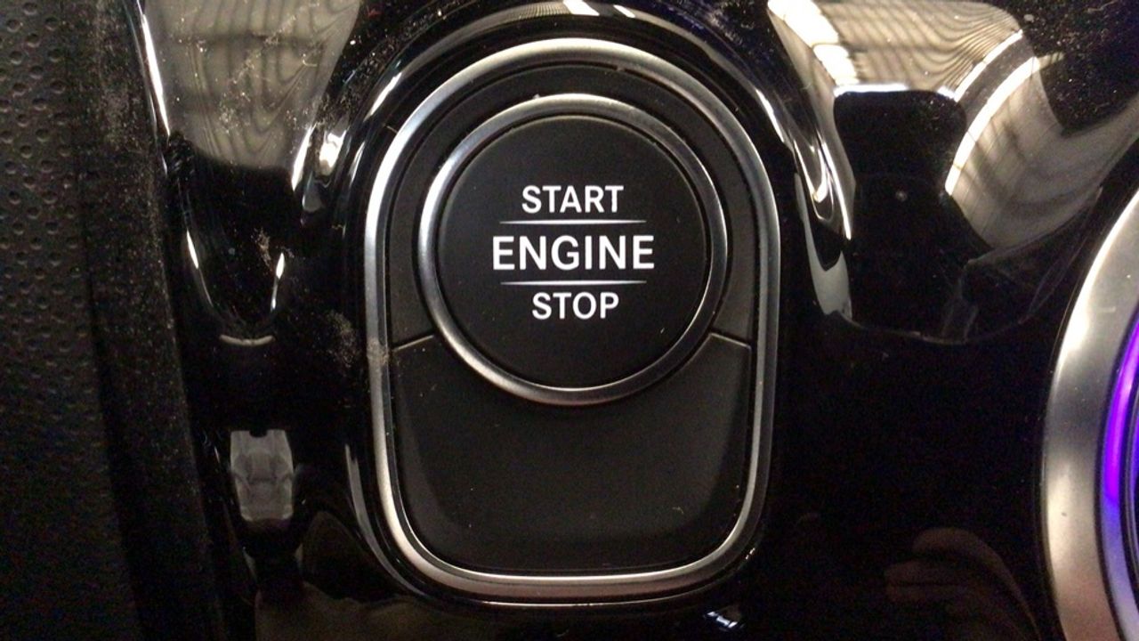 mercedes-clase-a-sedan-a-250-e-imagen-19