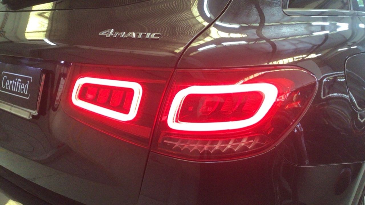 mercedes-clase-glc-glc-300-e-4matic-imagen-14