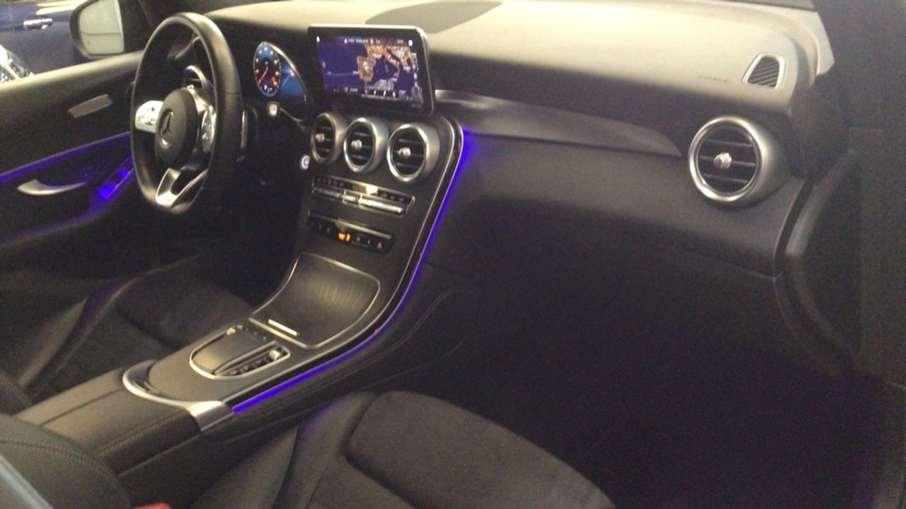 mercedes-clase-glc-glc-300-e-4matic-imagen-9