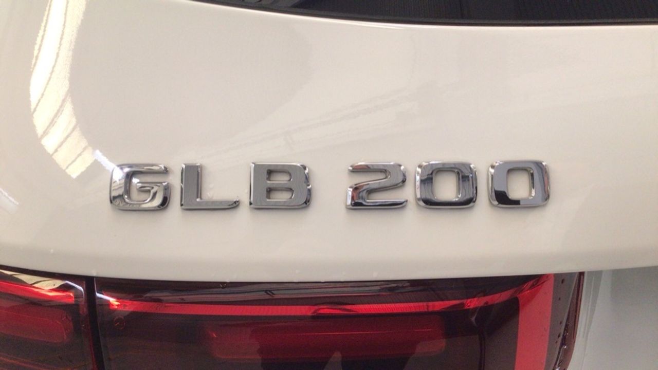 mercedes-glb-glb-200-imagen-11