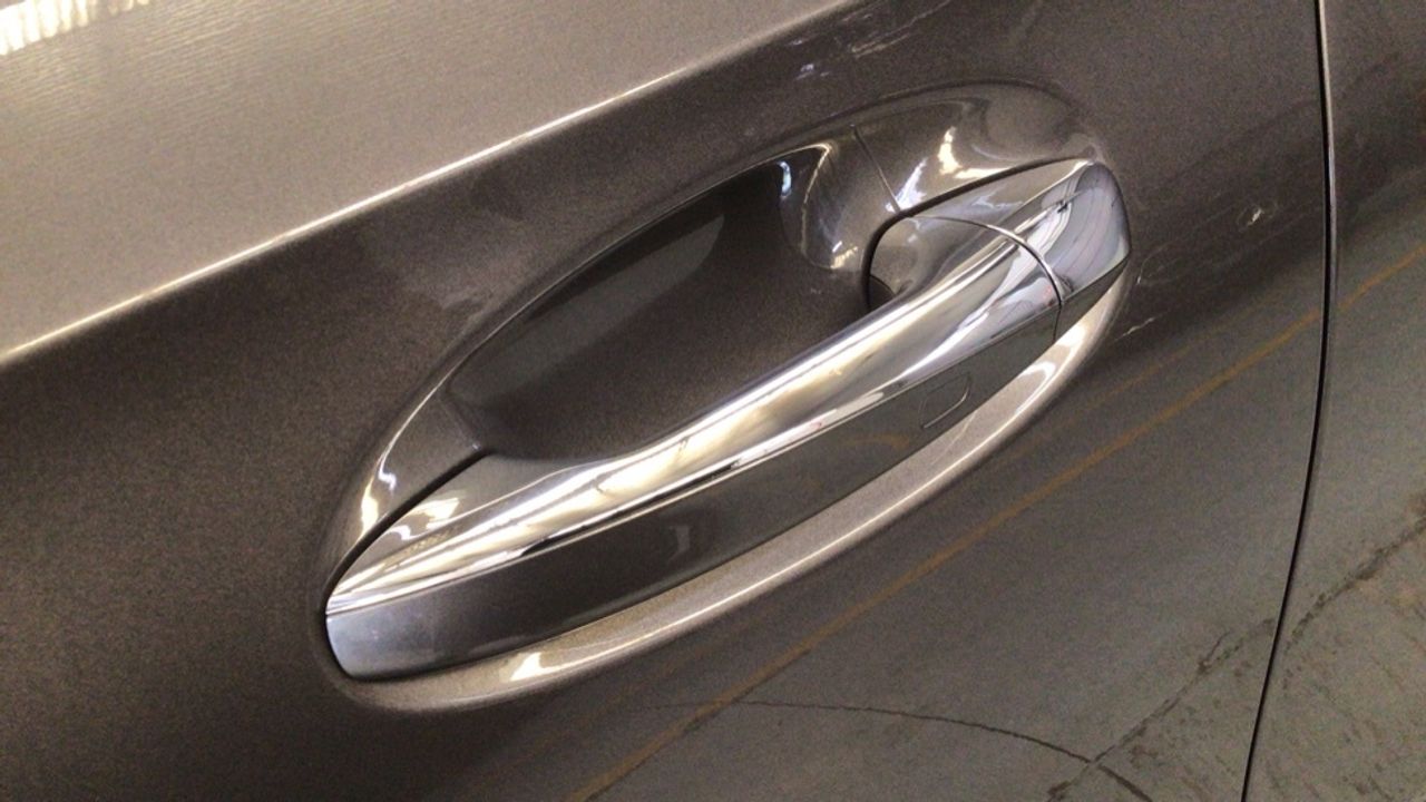mercedes-clase-a-a-180-d-imagen-16