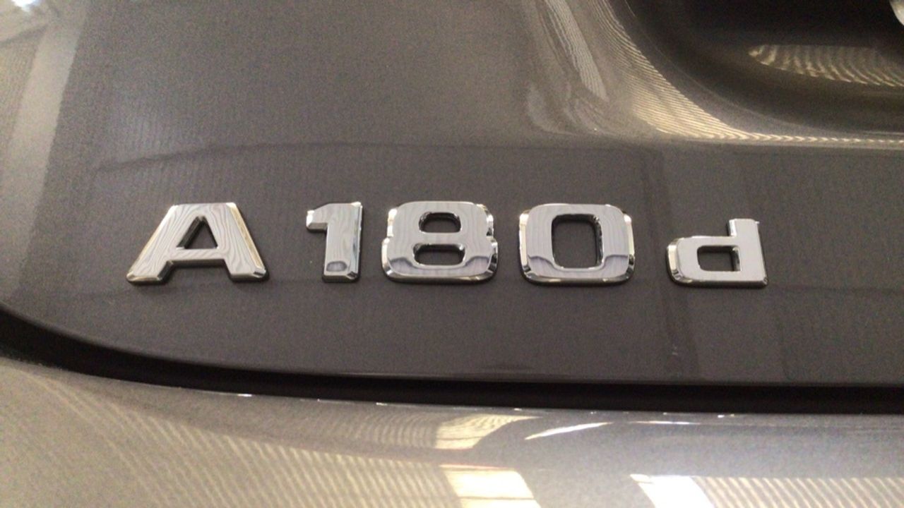 mercedes-clase-a-a-180-d-imagen-11