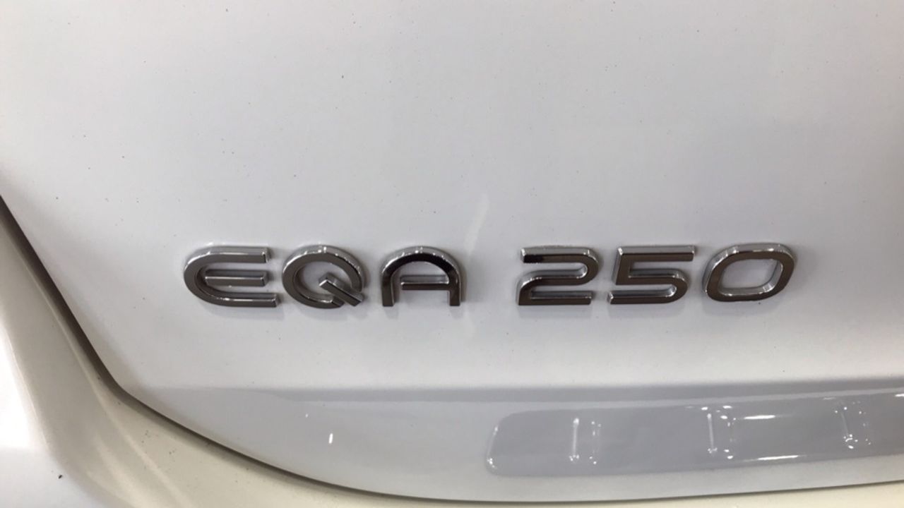 mercedes-eqa-eqa-250-imagen-11