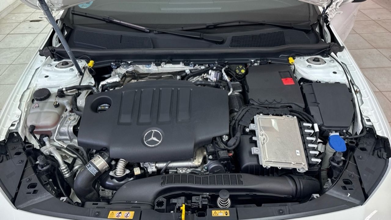 mercedes-clase-a-a-180-d-imagen-16