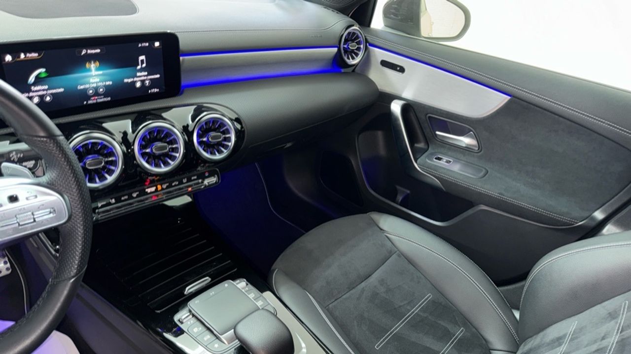 mercedes-clase-a-a-180-d-imagen-22
