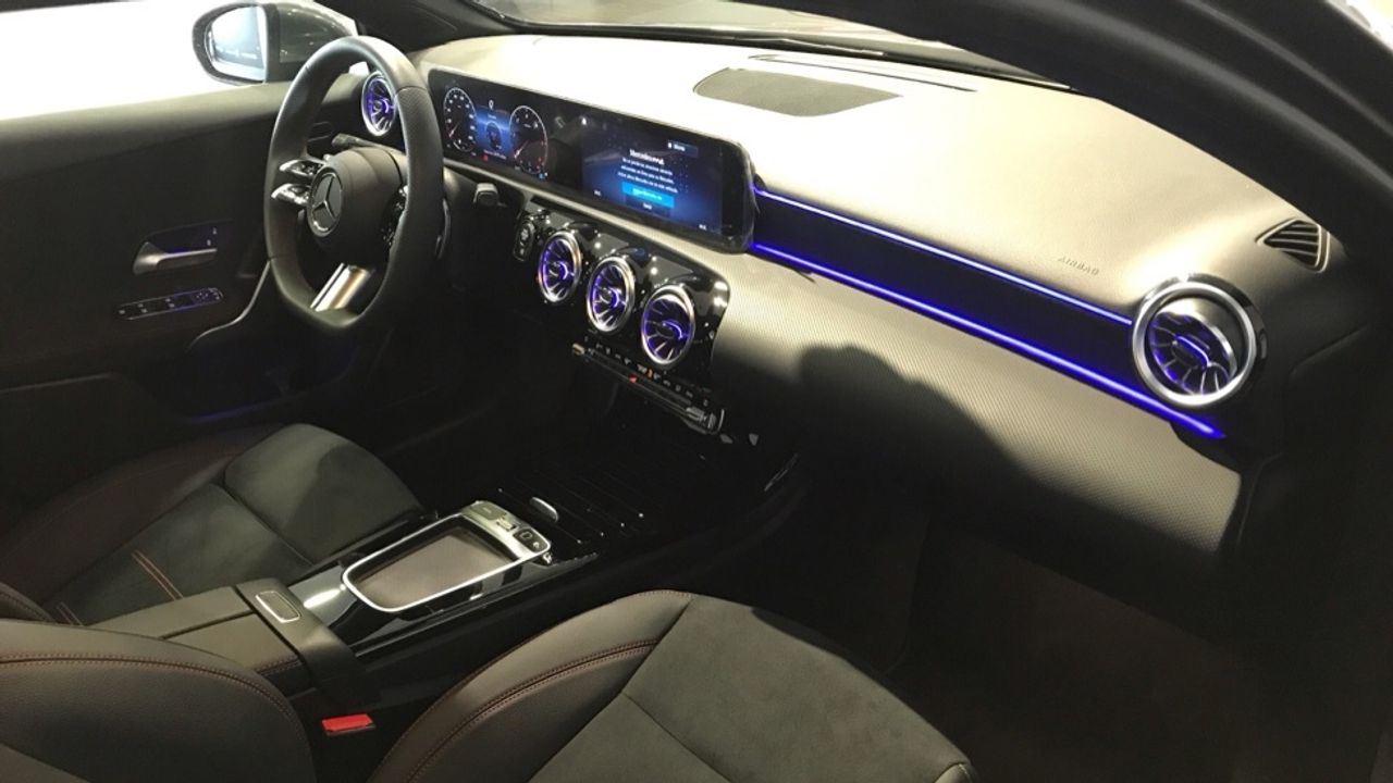 mercedes-clase-a-a-180-d-imagen-9