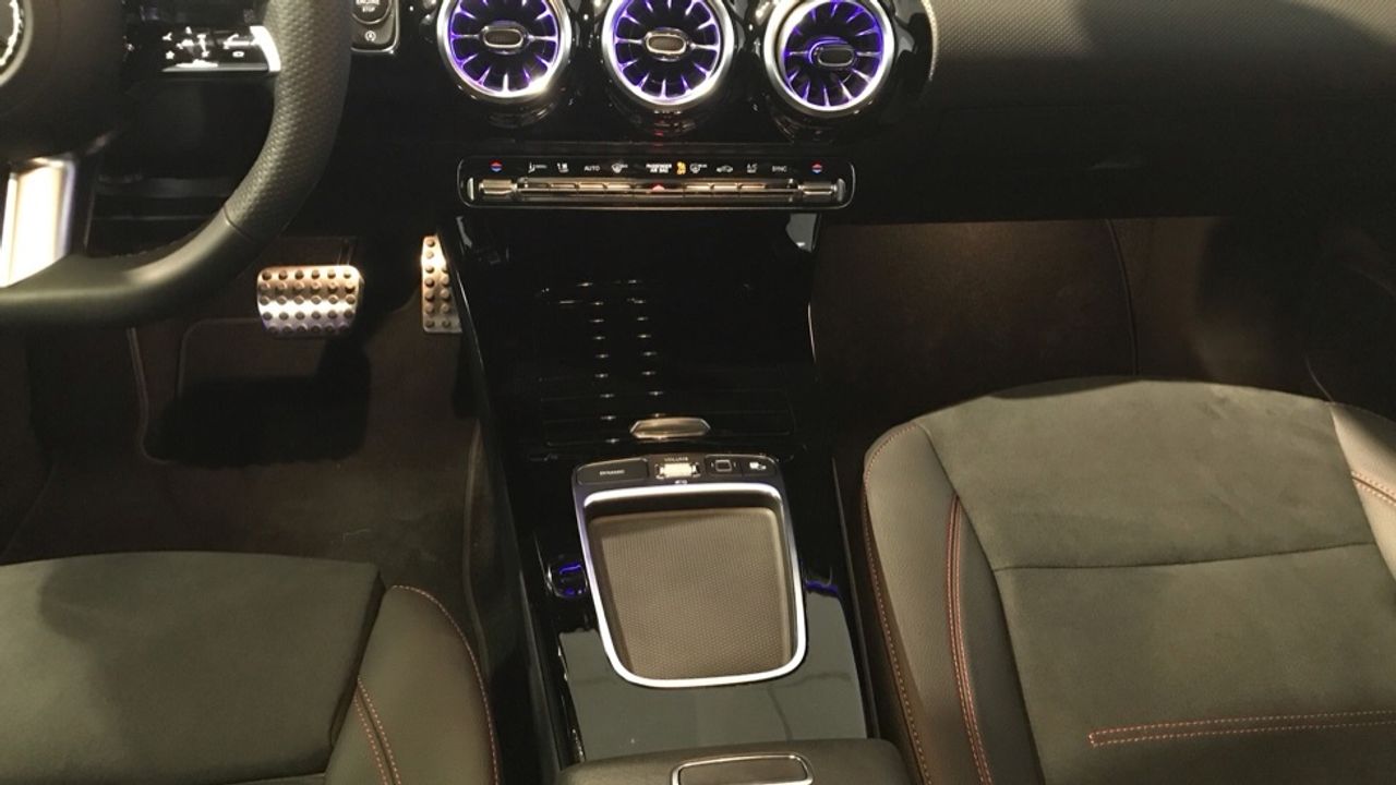 mercedes-clase-a-a-180-d-imagen-21