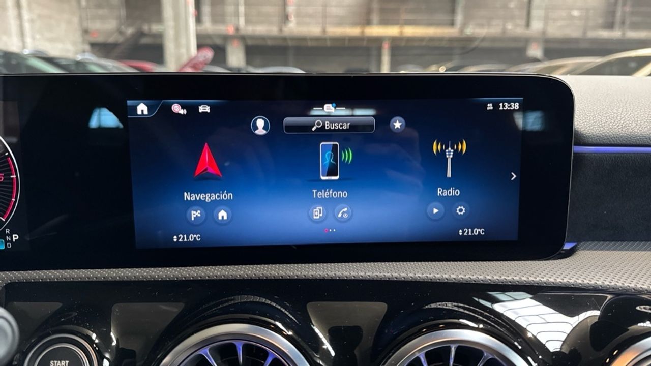 mercedes-clase-a-a-180-d-imagen-20