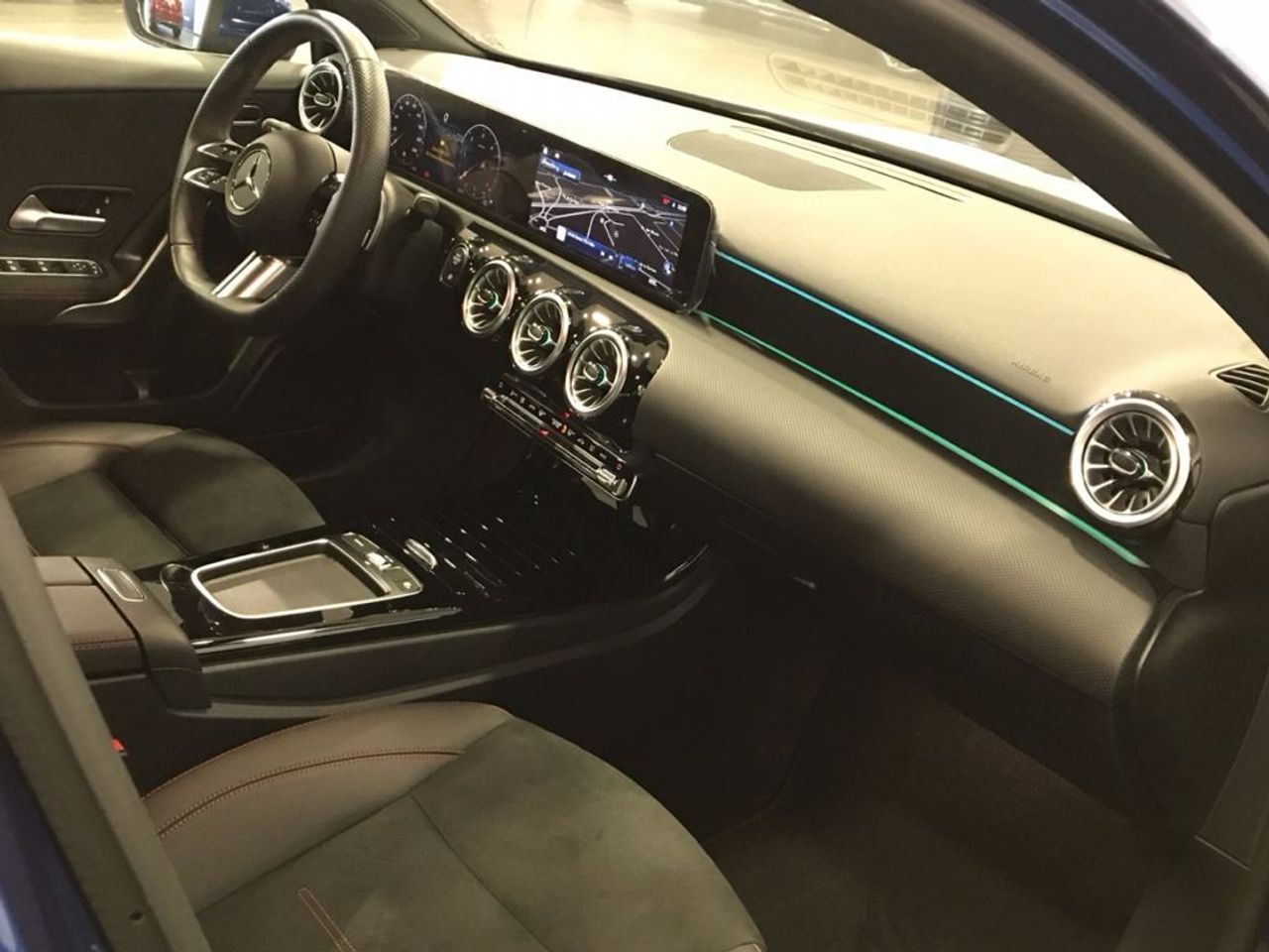 mercedes-clase-a-a-180-d-imagen-9