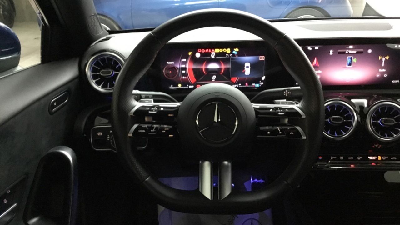 mercedes-clase-a-a-180-d-imagen-8