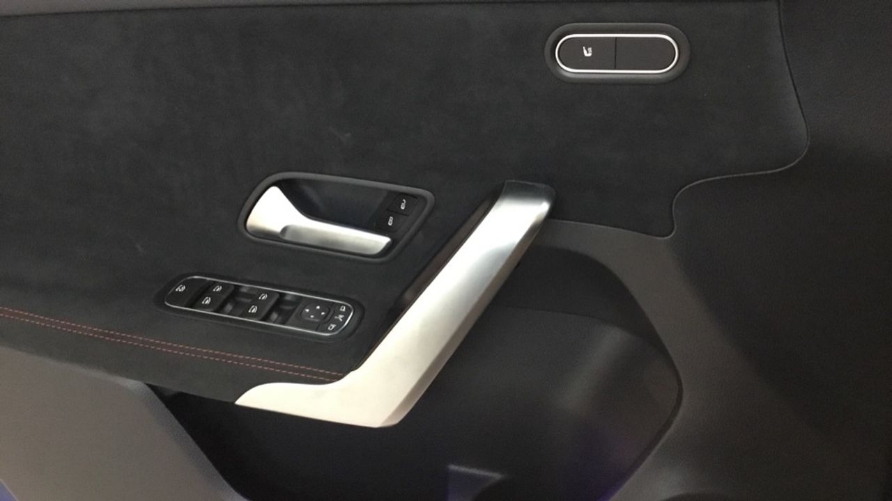 mercedes-clase-a-a-180-d-imagen-23