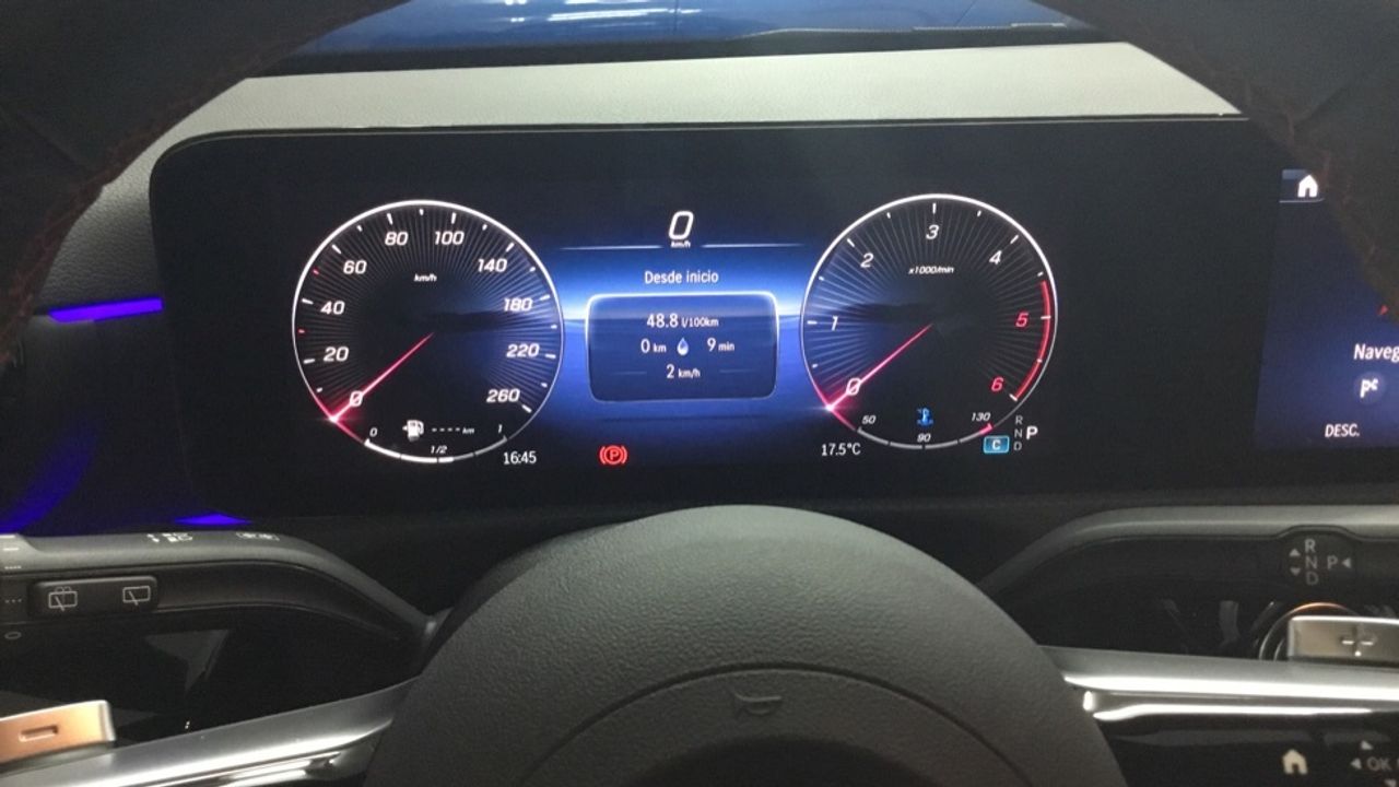 mercedes-clase-a-a-180-d-imagen-18