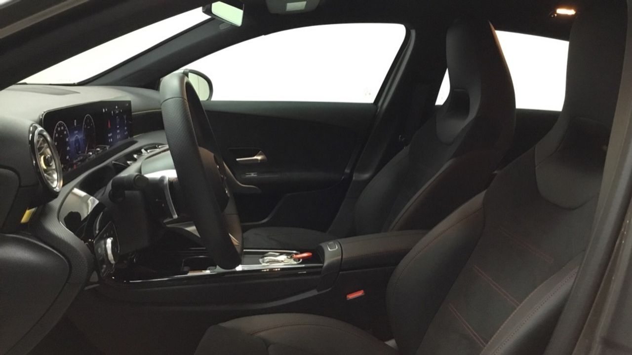 mercedes-clase-a-a-180-d-imagen-6