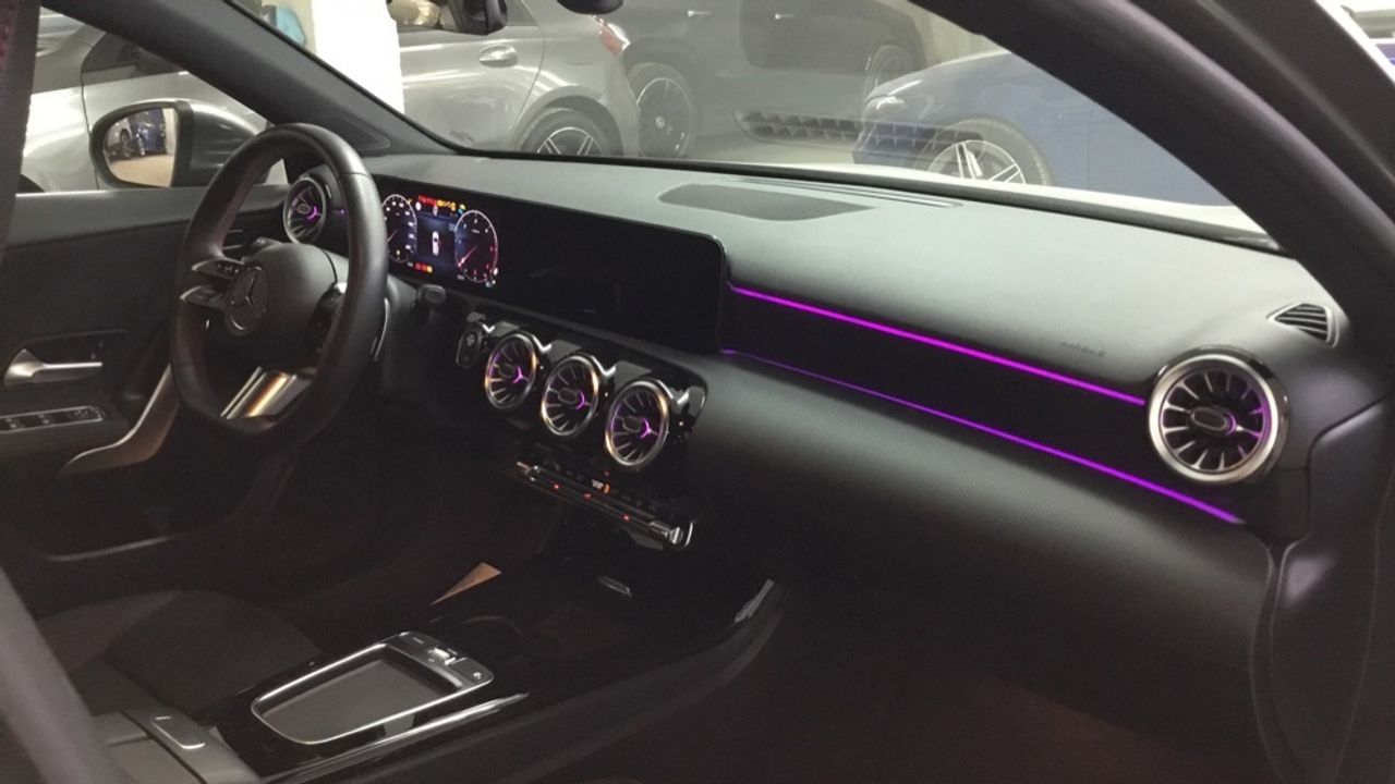 mercedes-clase-a-a-180-d-imagen-9