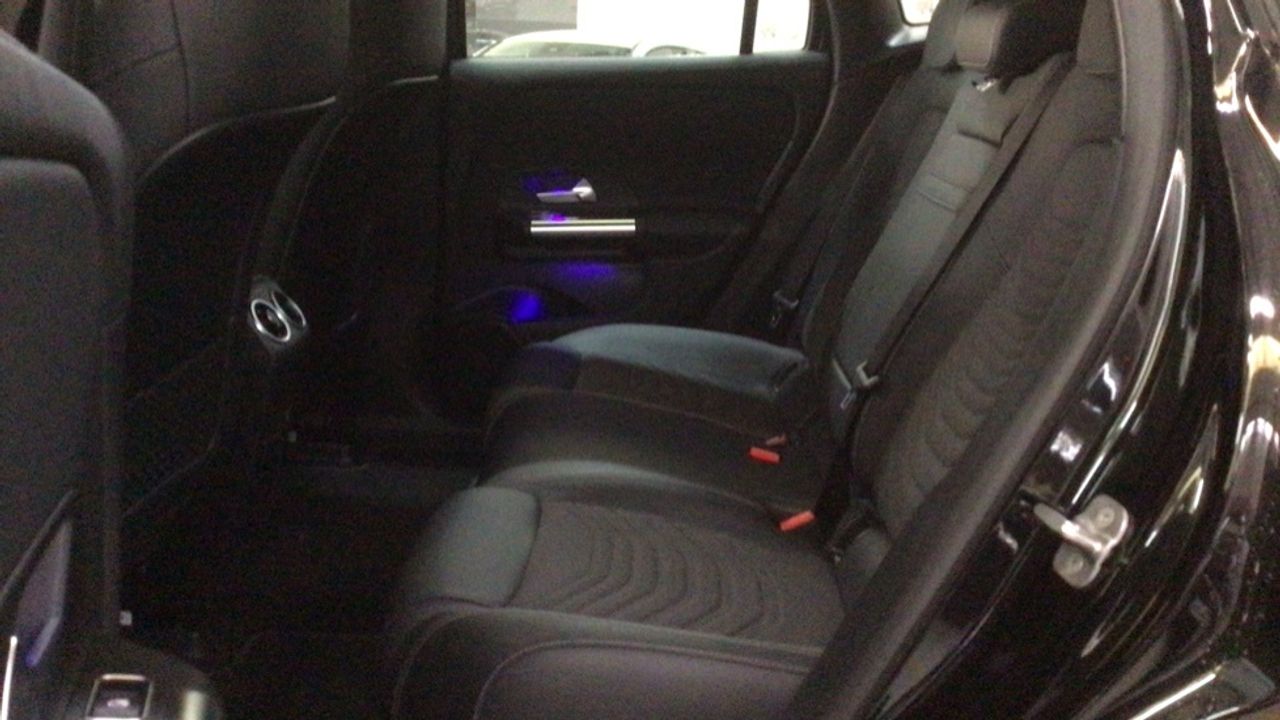 mercedes-eqa-eqa-250-imagen-10