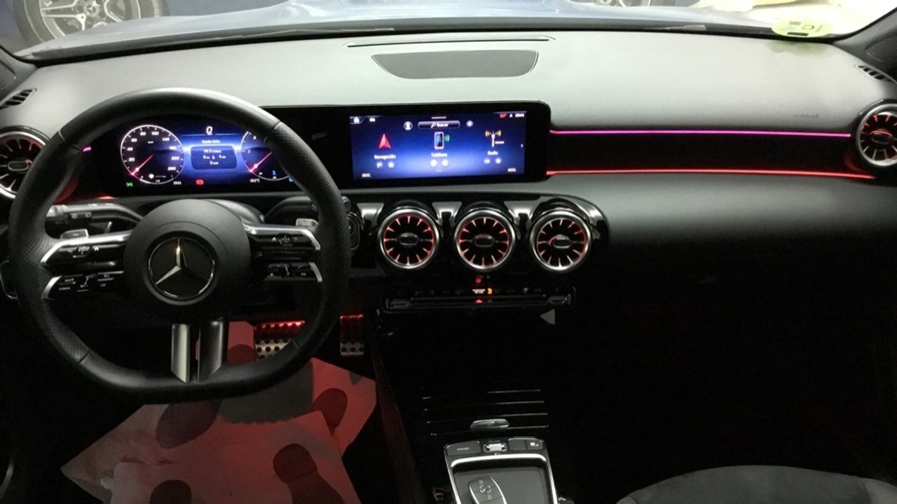 mercedes-clase-a-a-200-d-imagen-7