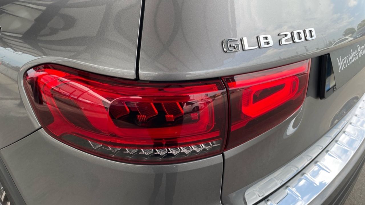 mercedes-glb-glb-200-imagen-17
