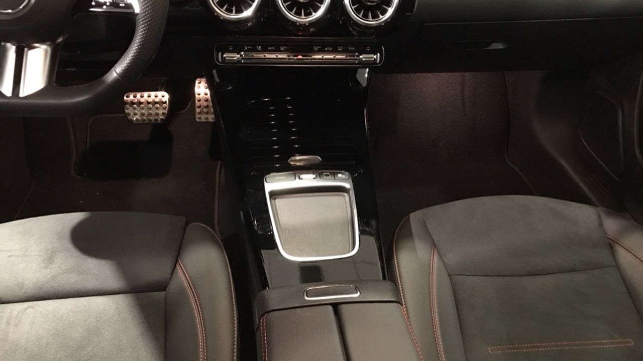 mercedes-clase-a-a-180-d-imagen-21