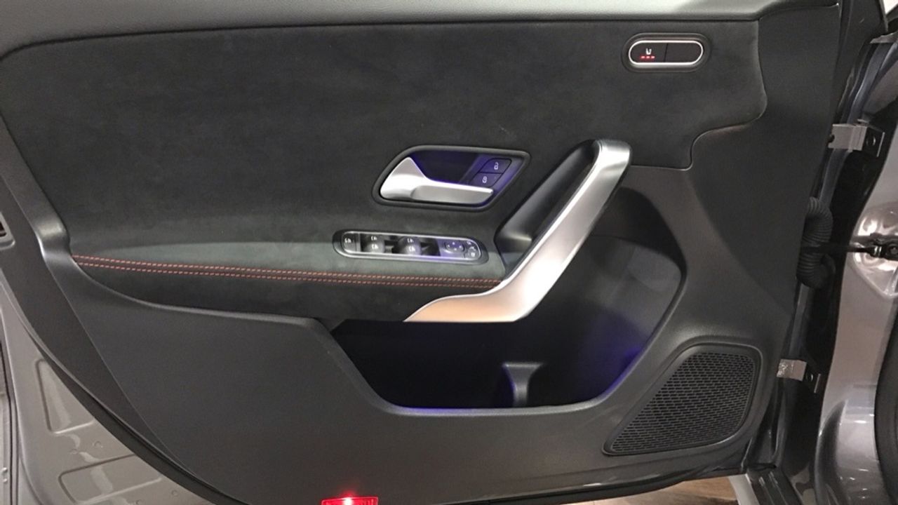 mercedes-clase-a-a-180-d-imagen-22