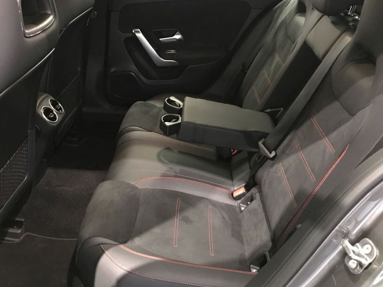 mercedes-clase-a-a-180-d-imagen-15