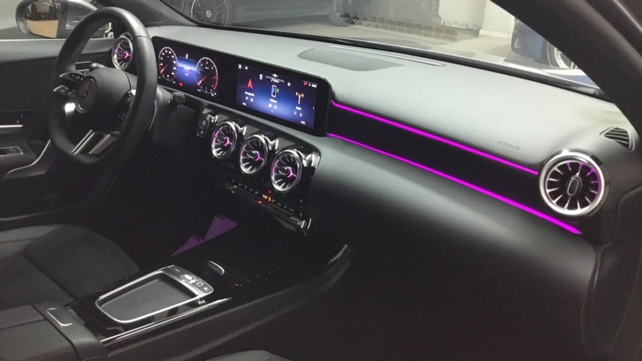 mercedes-clase-a-a-180-d-imagen-9