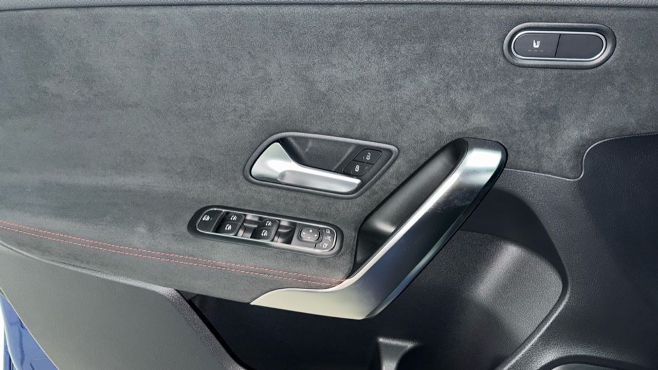 mercedes-clase-a-a-180-d-imagen-23