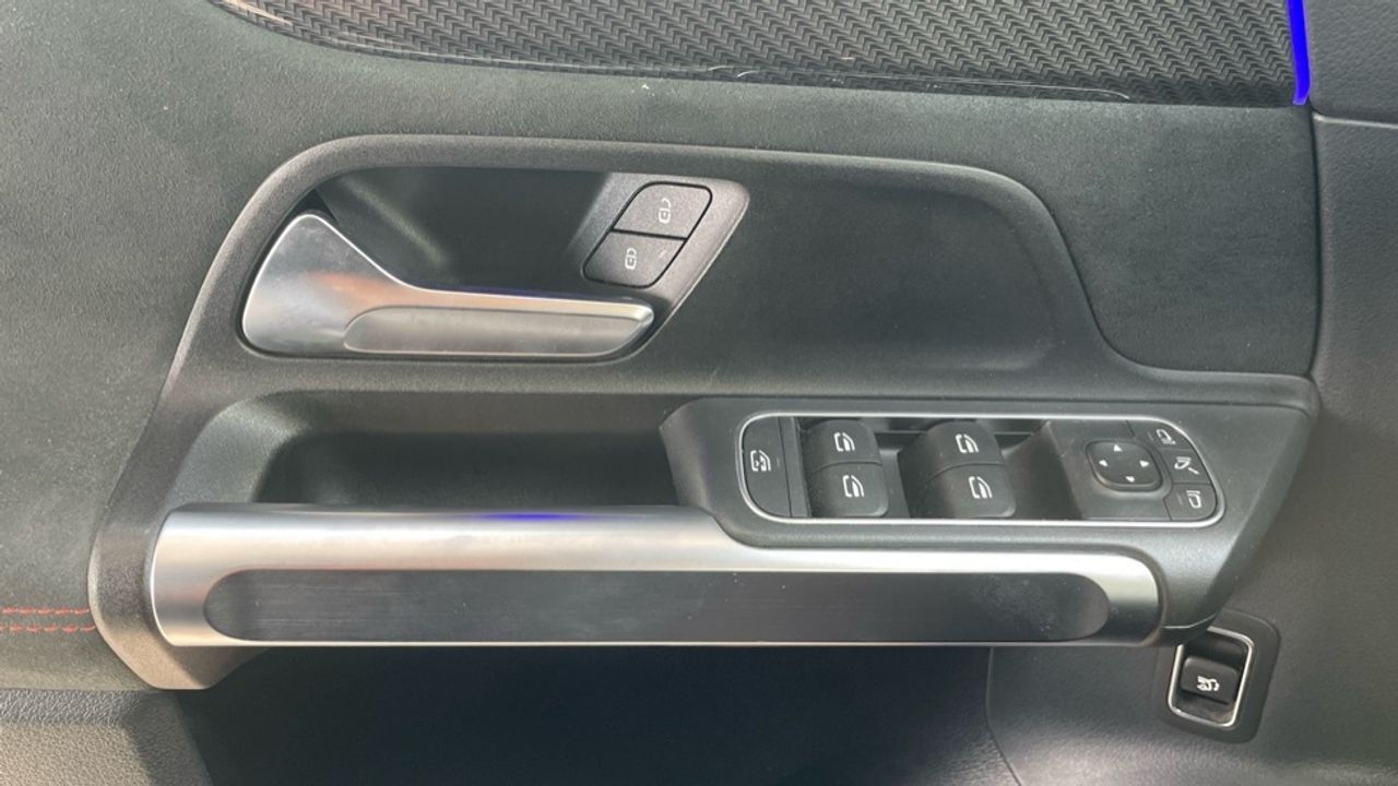 mercedes-glb-glb-200-d-imagen-16
