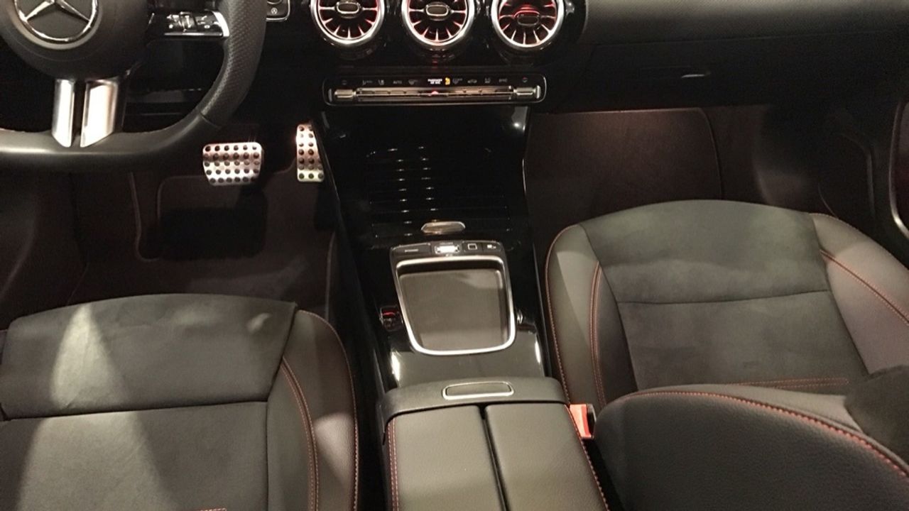 mercedes-clase-a-a-180-d-imagen-21
