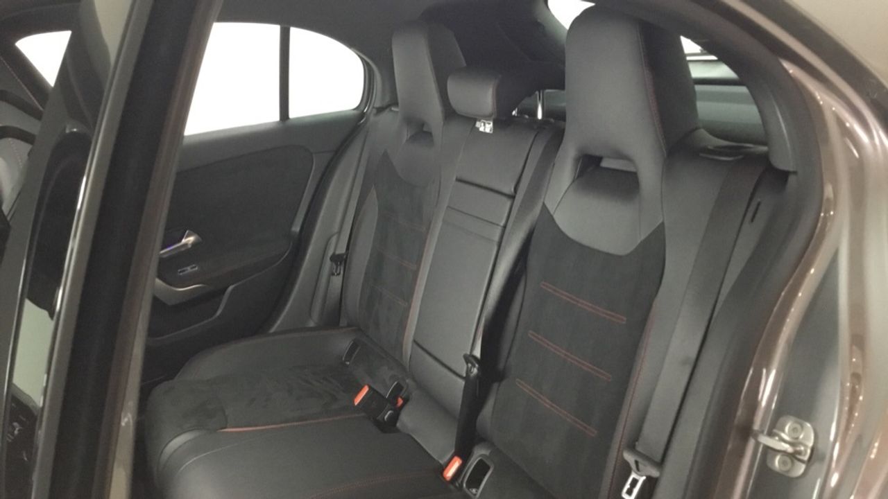 mercedes-clase-a-a-180-d-imagen-10