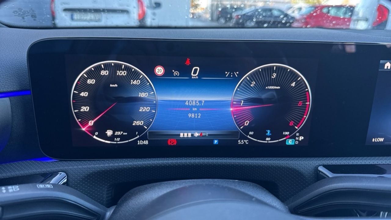 mercedes-clase-a-a-180-d-imagen-12