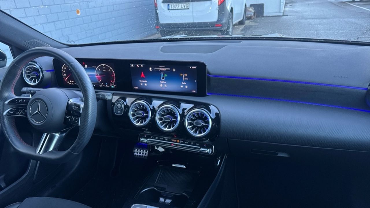 mercedes-clase-a-a-180-d-imagen-9