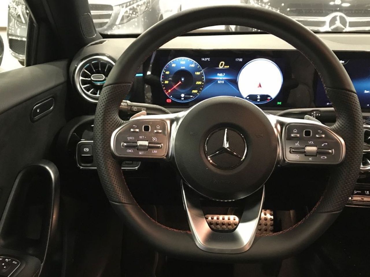 mercedes-clase-a-a-200-d-imagen-8