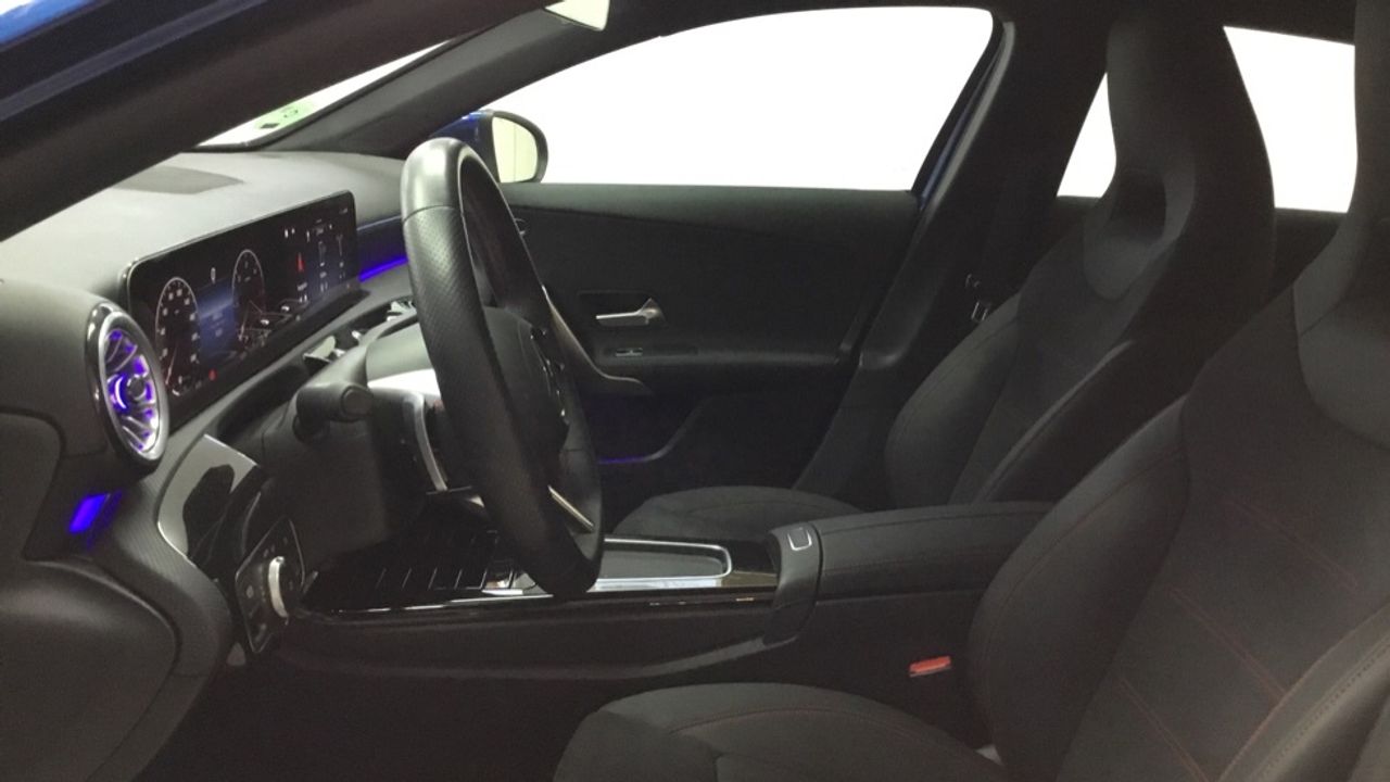 mercedes-clase-a-a-180-d-imagen-6