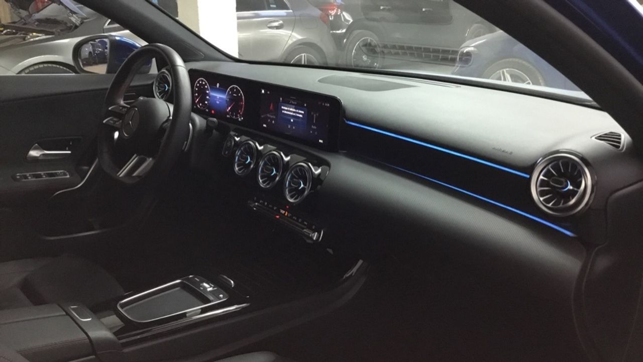 mercedes-clase-a-a-180-d-imagen-9