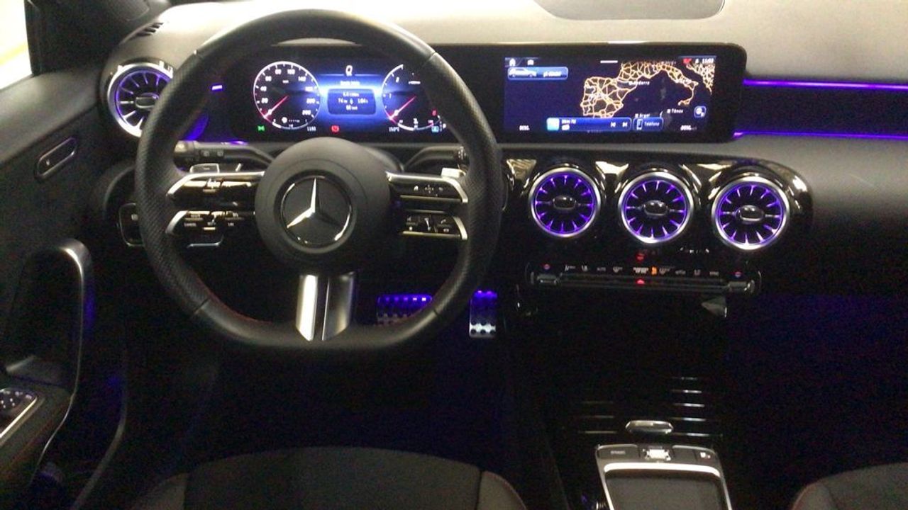 mercedes-clase-a-a-180-d-imagen-8