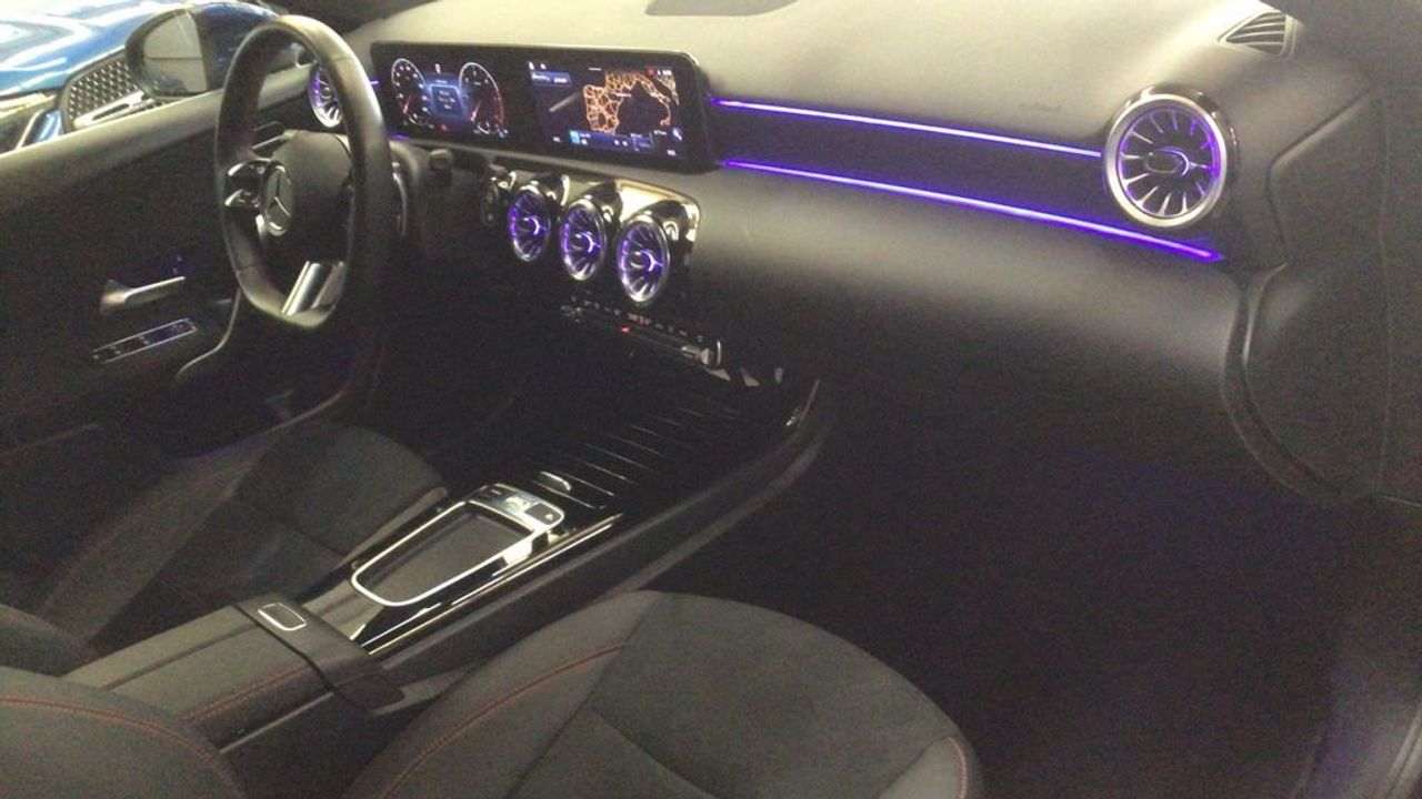 mercedes-clase-a-a-180-d-imagen-9