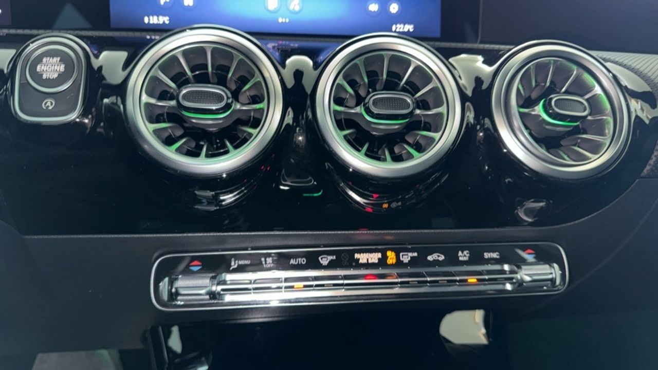 mercedes-clase-a-a-180-d-imagen-21