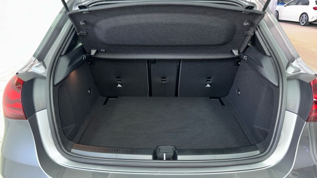 mercedes-clase-a-a-180-d-imagen-13