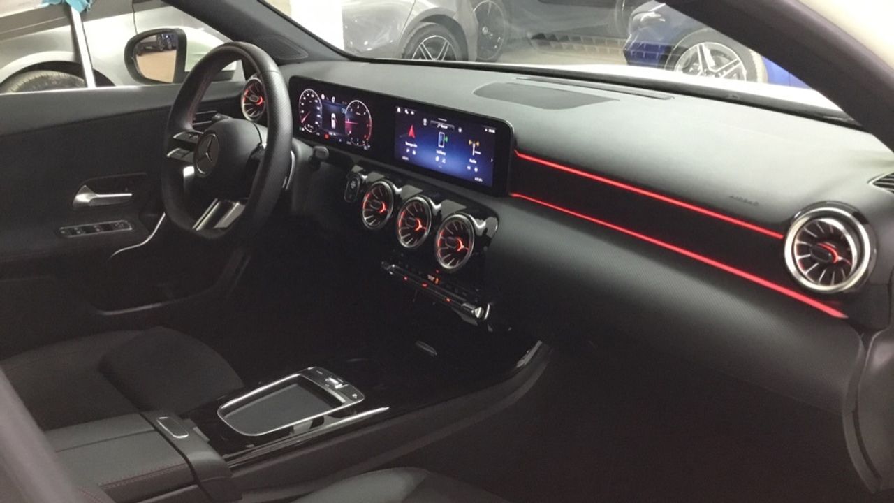 mercedes-clase-a-a-180-d-imagen-9