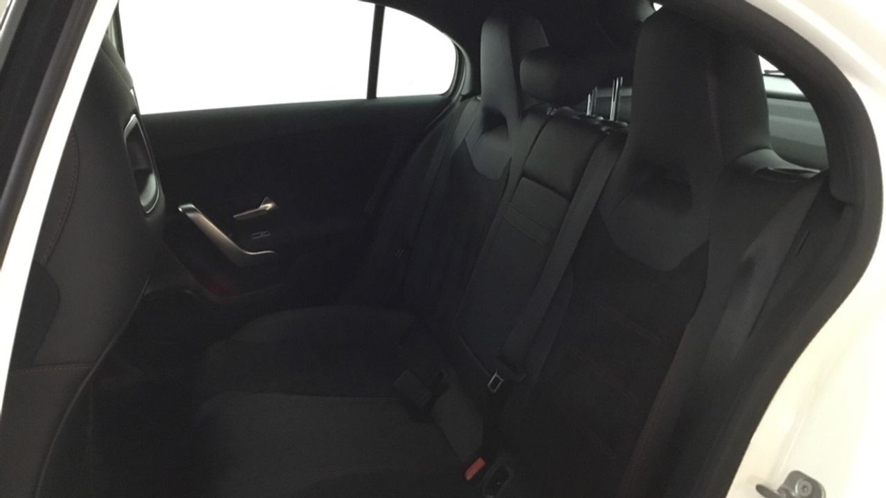 mercedes-clase-a-a-180-d-imagen-10