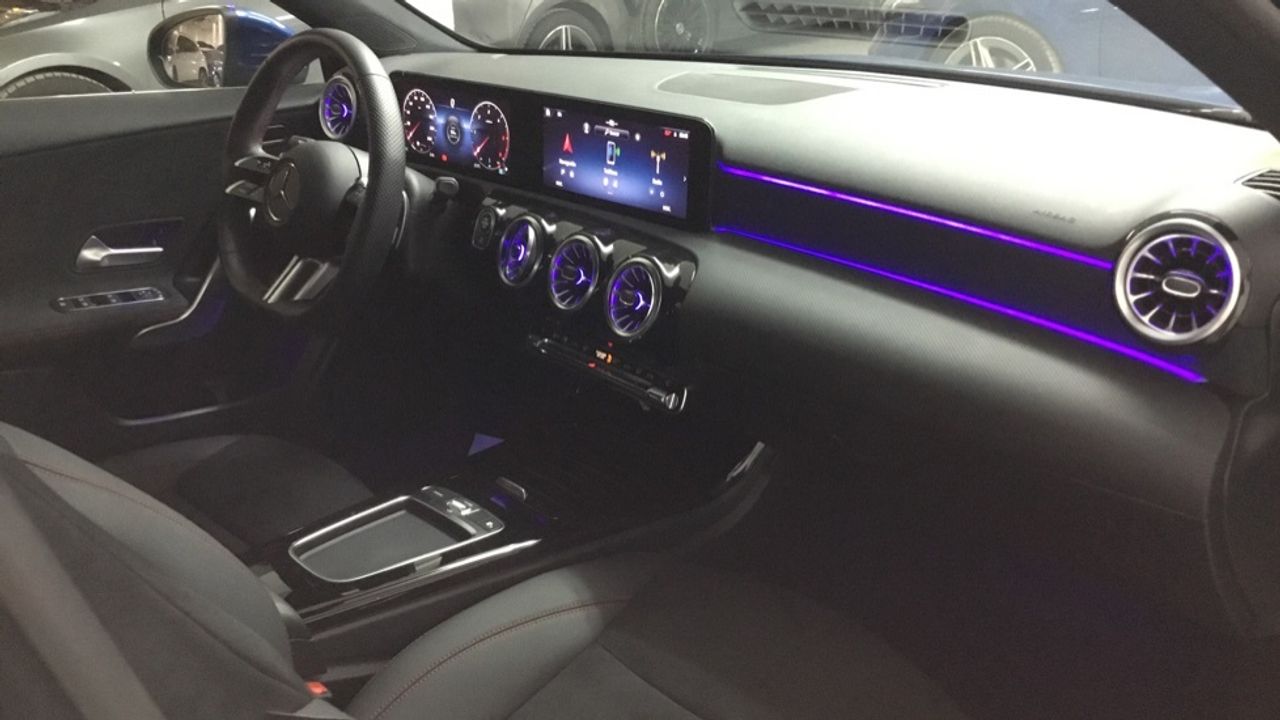 mercedes-clase-a-a-180-d-imagen-9