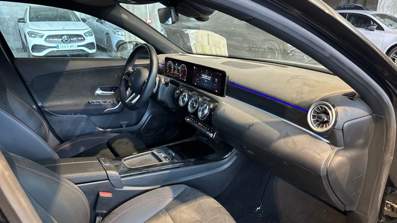 mercedes-clase-a-a-180-d-imagen-9