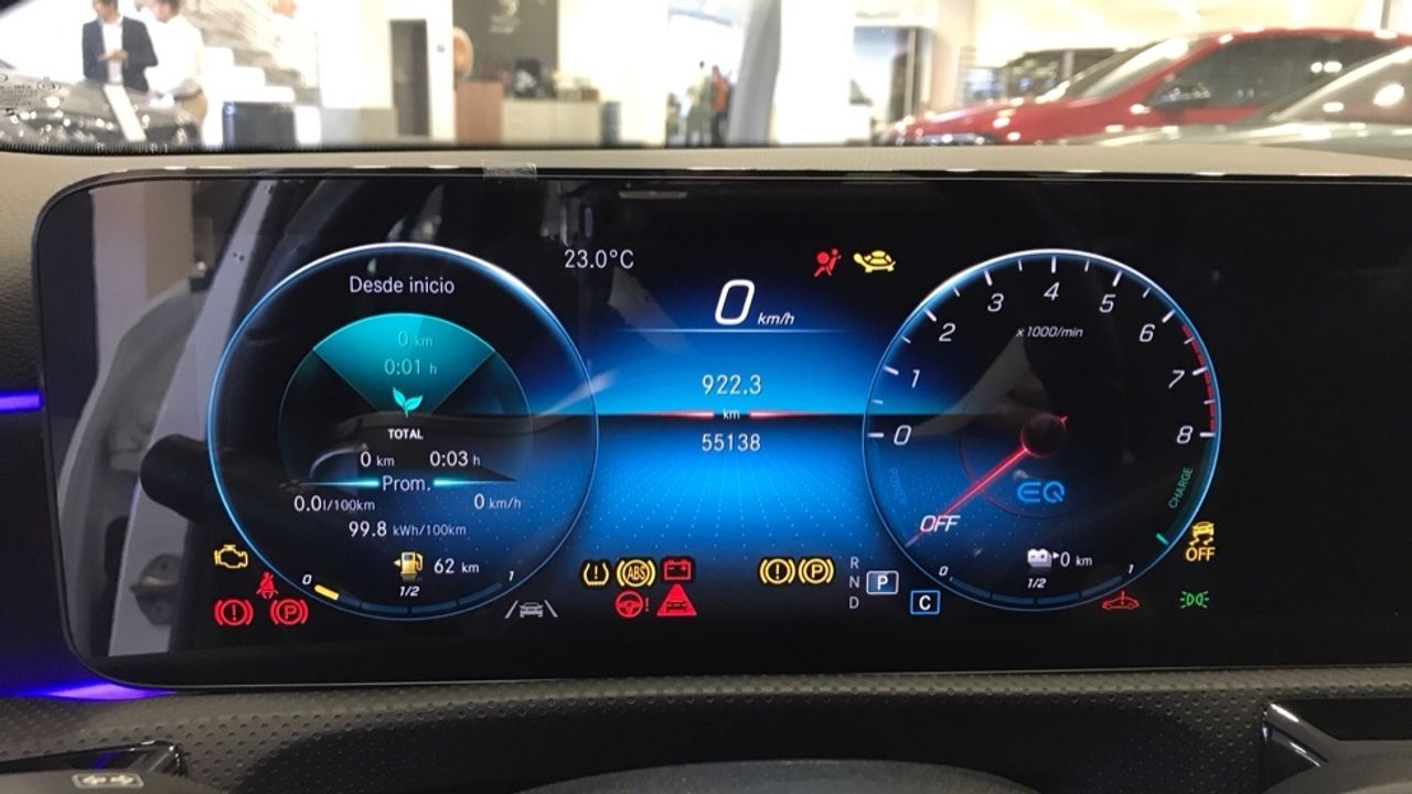 mercedes-clase-a-sedan-a-250-e-imagen-16