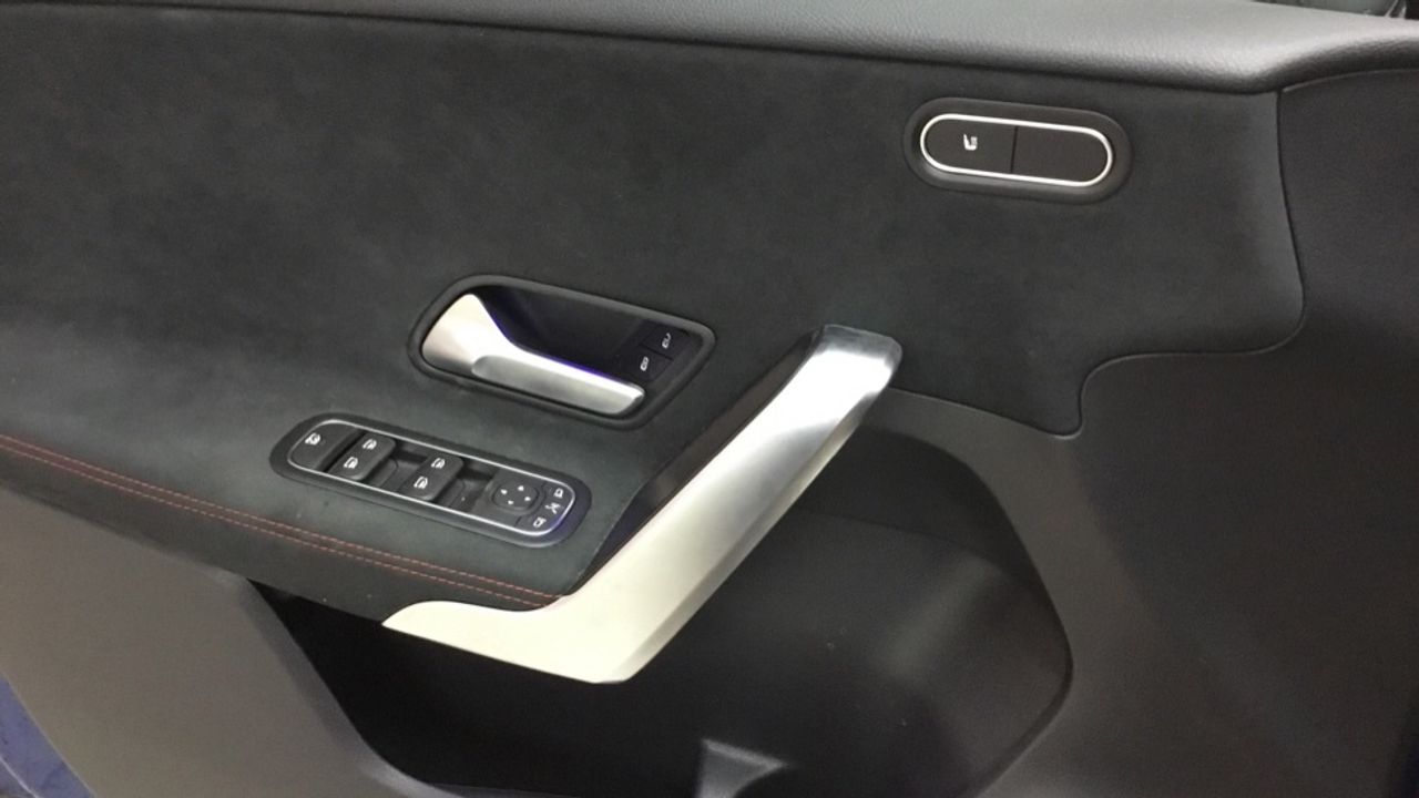 mercedes-clase-a-a-180-d-imagen-23