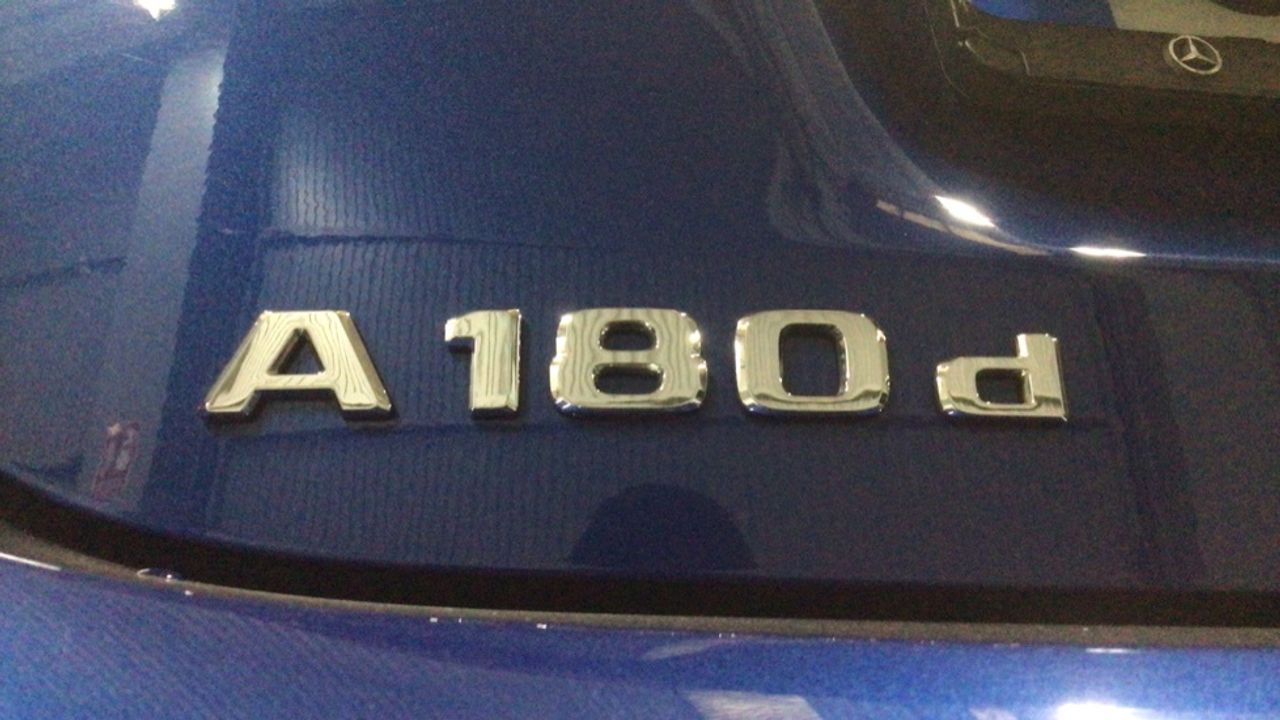 mercedes-clase-a-a-180-d-imagen-11