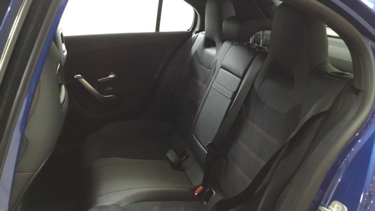 mercedes-clase-a-a-180-d-imagen-10